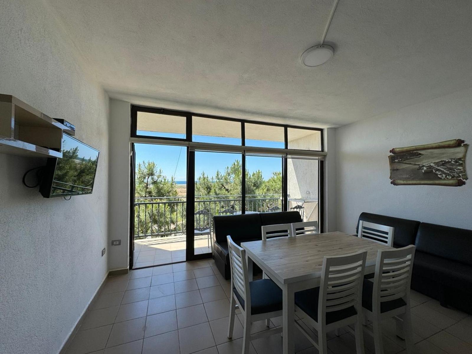 Flat Ergli Apartment Velipoje Exterior photo