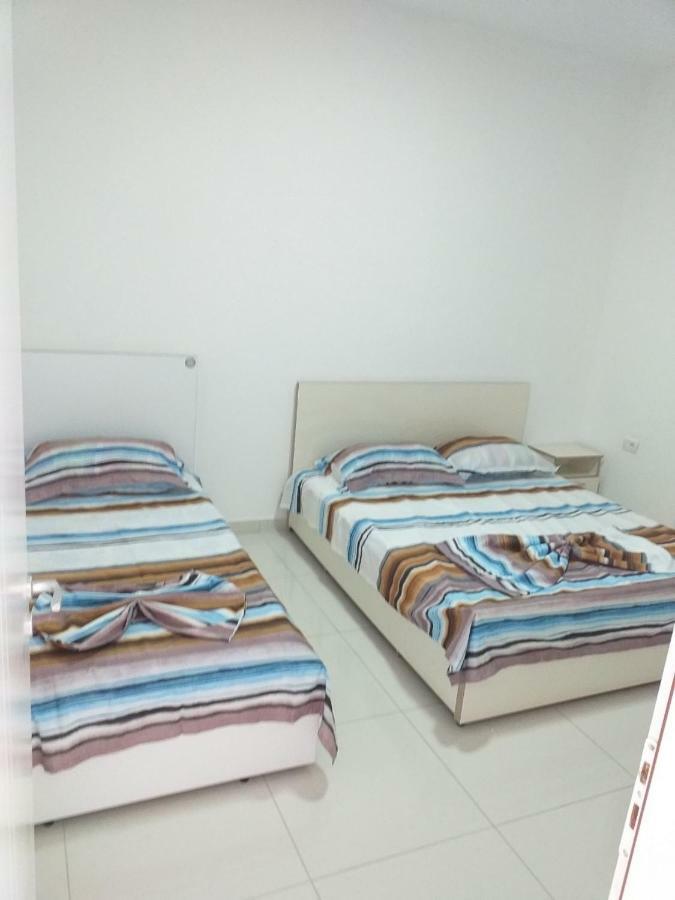Flat Ergli Apartment Velipoje Exterior photo